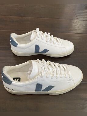 Veja Amazonian Rubber  Lace Up Sneakers Men’s Size 11.5